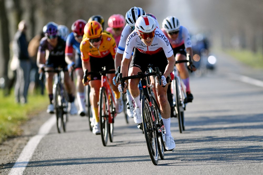 Rachel Neylan in action cycling for Team Cofidis